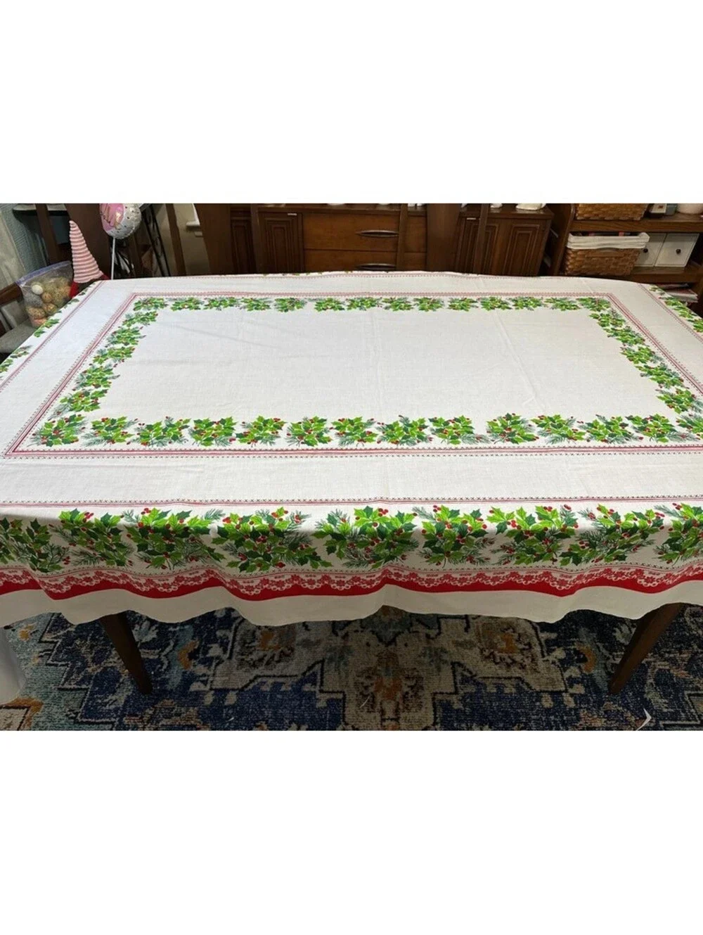 Christmas Holly Red Green White Vintage Print Card Table Tablecloth Topper 57x97
